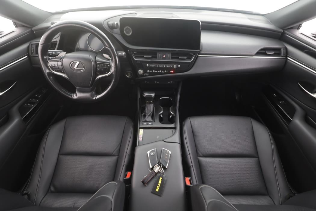 LEXUS ES 2023