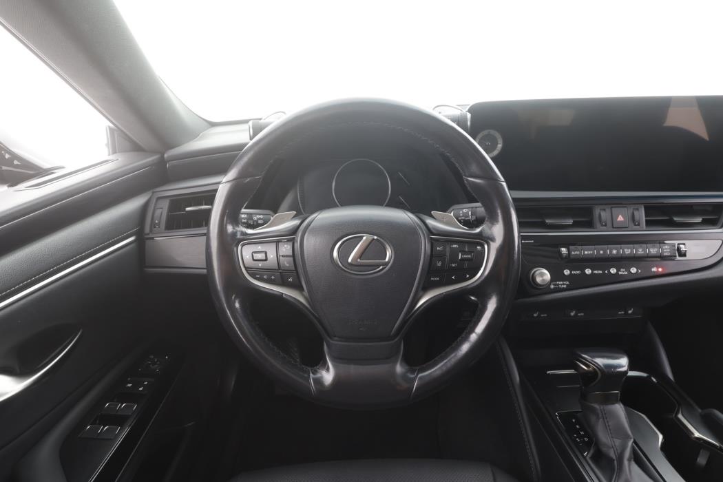 LEXUS ES 2023