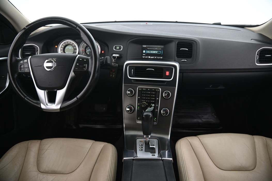 VOLVO S60 2011