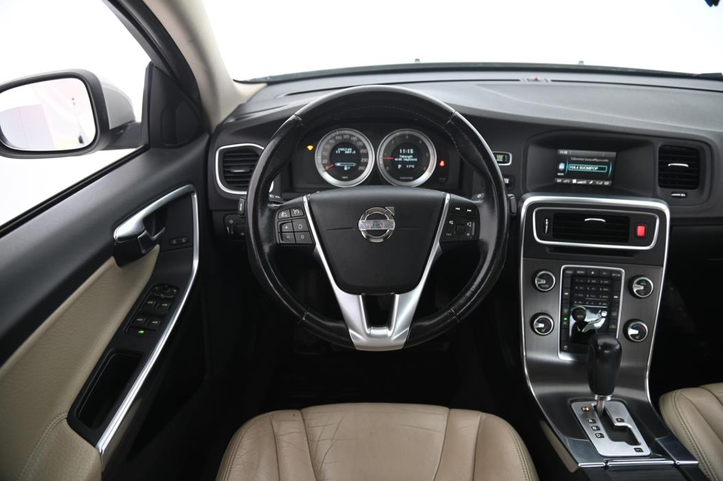 VOLVO S60 2011