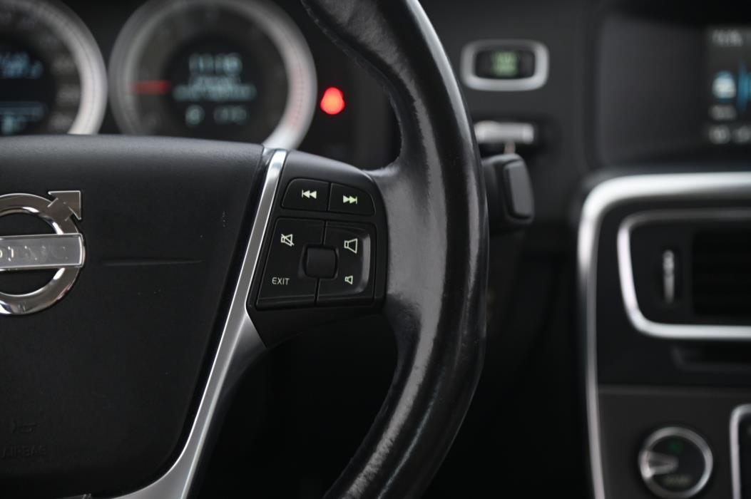 VOLVO S60 2011