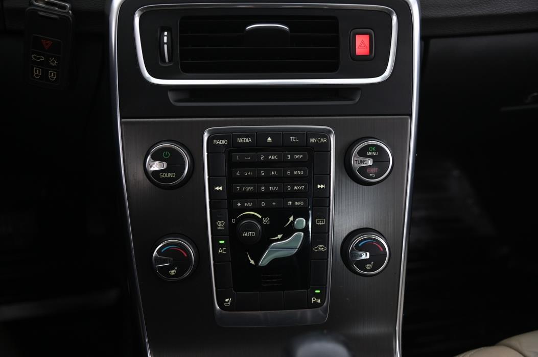 VOLVO S60 2011