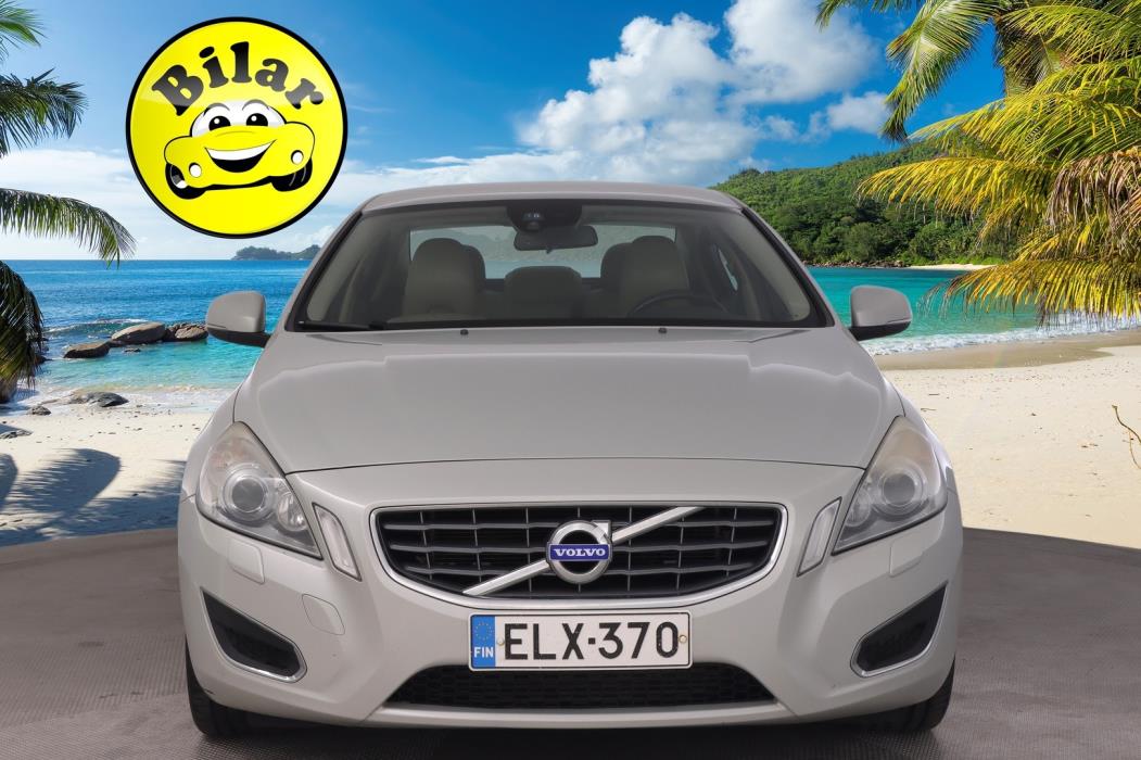 VOLVO S60 2011