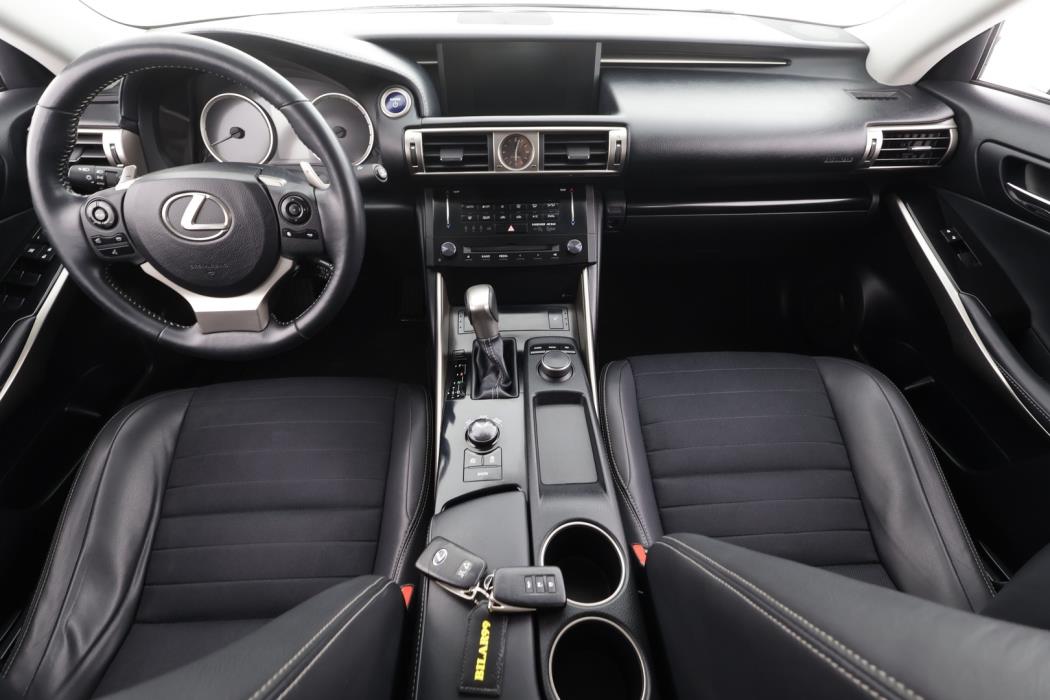 LEXUS IS 2013