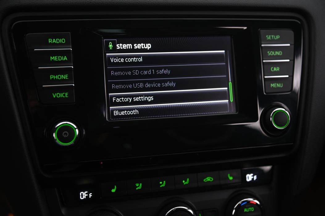 SKODA Octavia 2015
