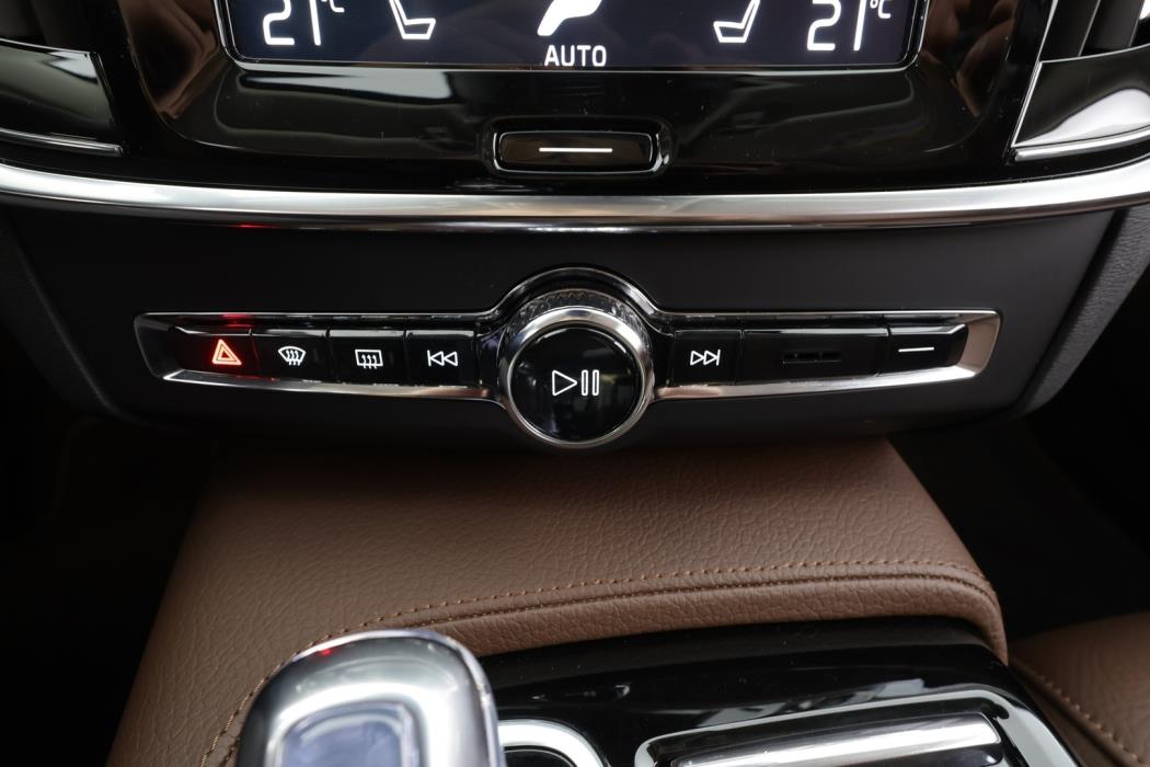 VOLVO S90 2019