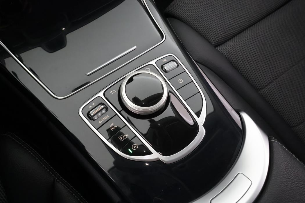 MERCEDES-BENZ C 2019