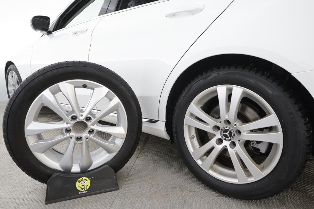 MERCEDES-BENZ C 2019