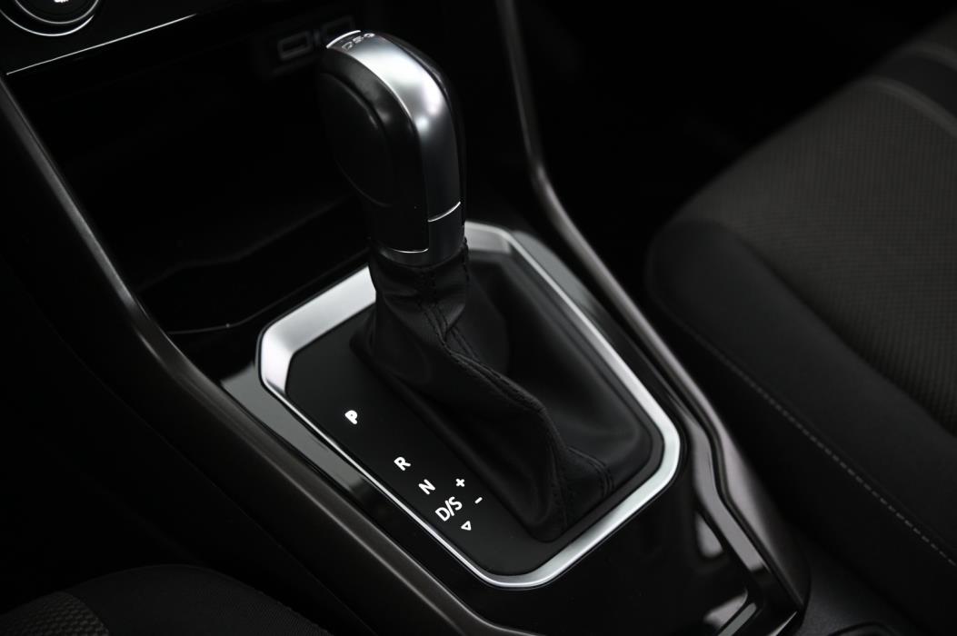 VOLKSWAGEN T-Roc 2019