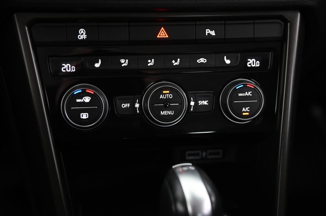 VOLKSWAGEN T-Roc 2019