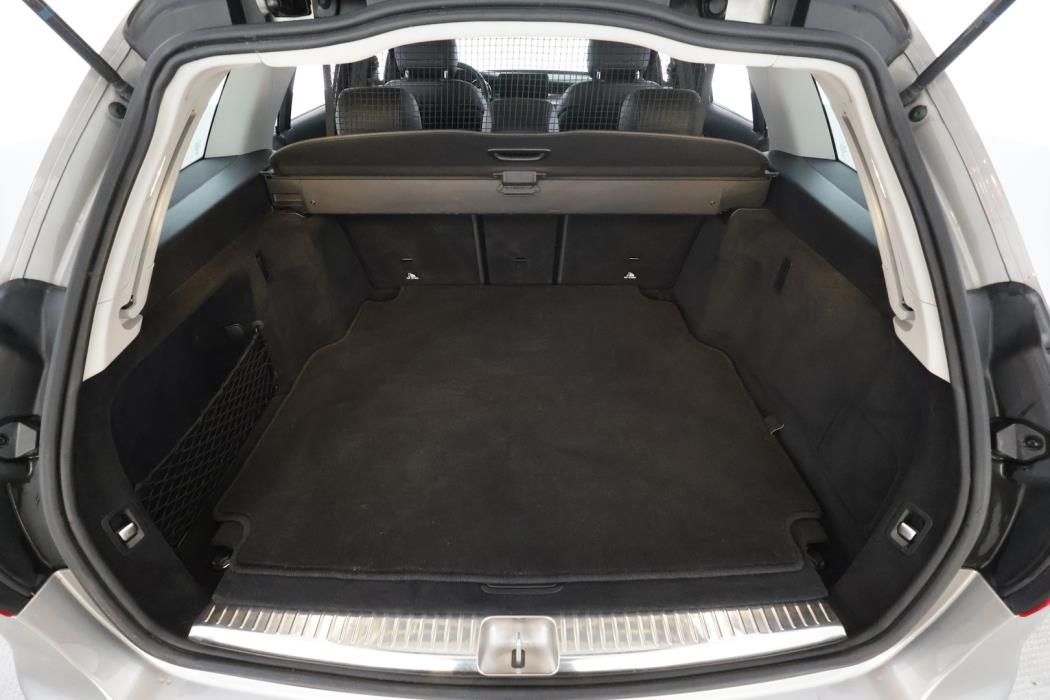 MERCEDES-BENZ C 2019