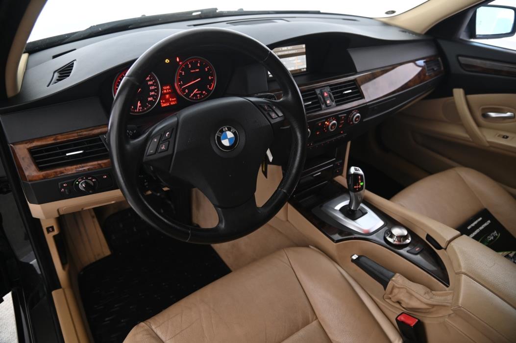 BMW 523 2008