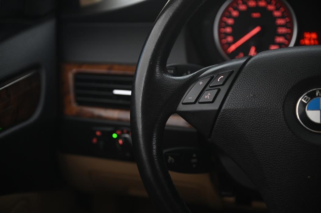 BMW 523 2008