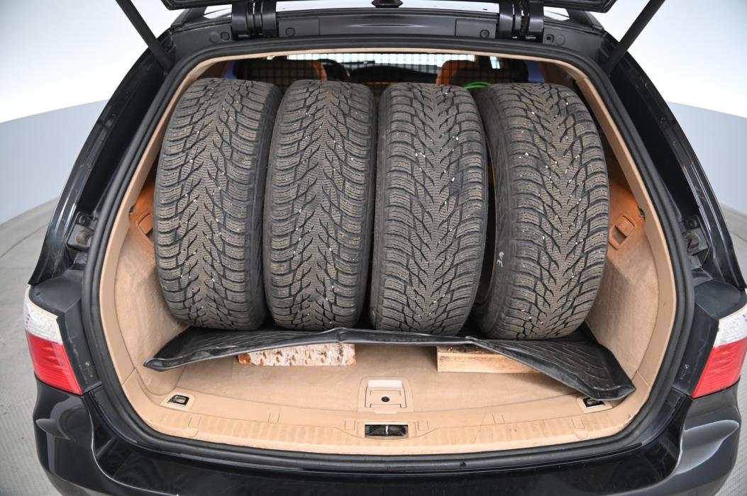 BMW 523 2008