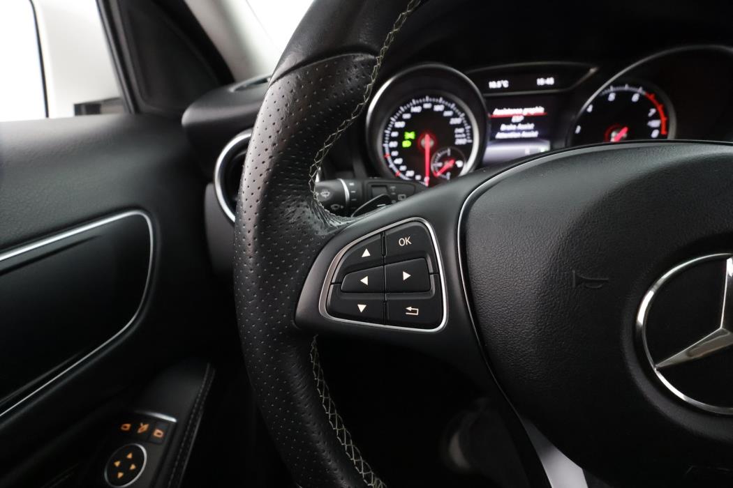 MERCEDES-BENZ GLA 2018