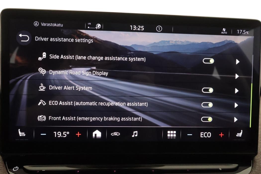 SKODA Enyaq 2021