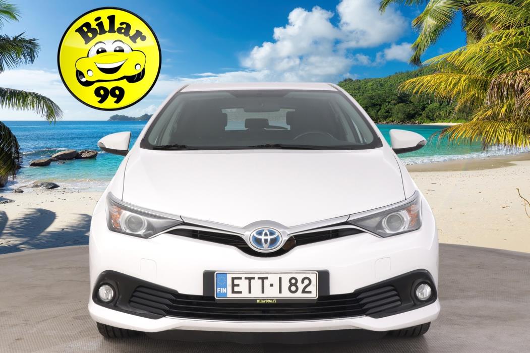 TOYOTA Auris 2016