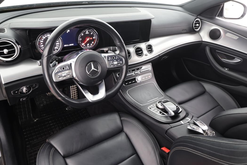 MERCEDES-BENZ E 2019
