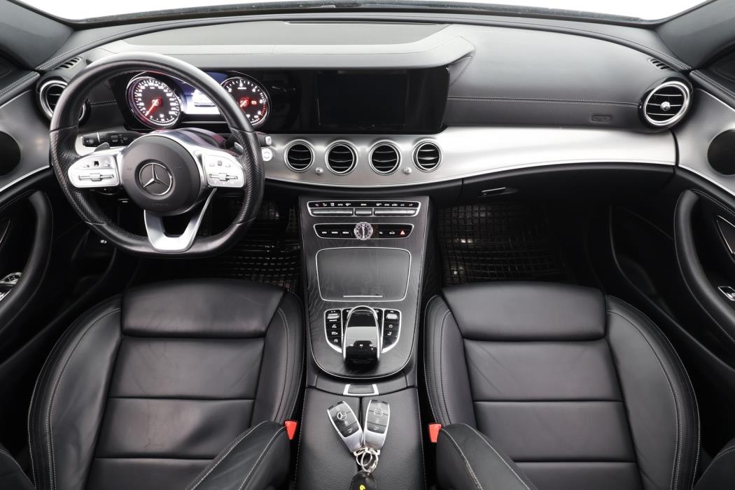 MERCEDES-BENZ E 2019