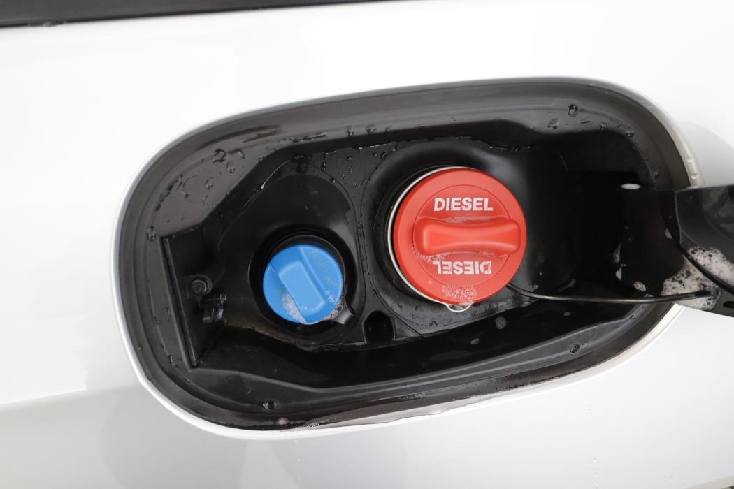 MERCEDES-BENZ E 2019