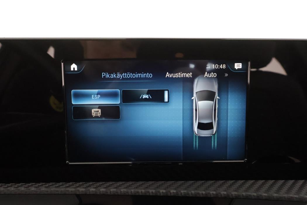 MERCEDES-BENZ A 2022