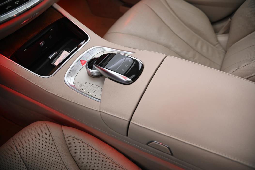 MERCEDES-BENZ S 2016