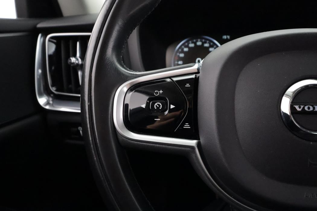 VOLVO V60 2019