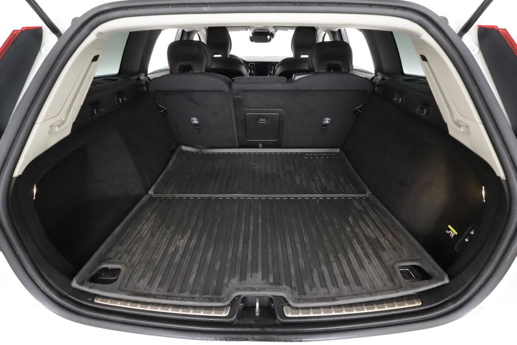 VOLVO V60 2019