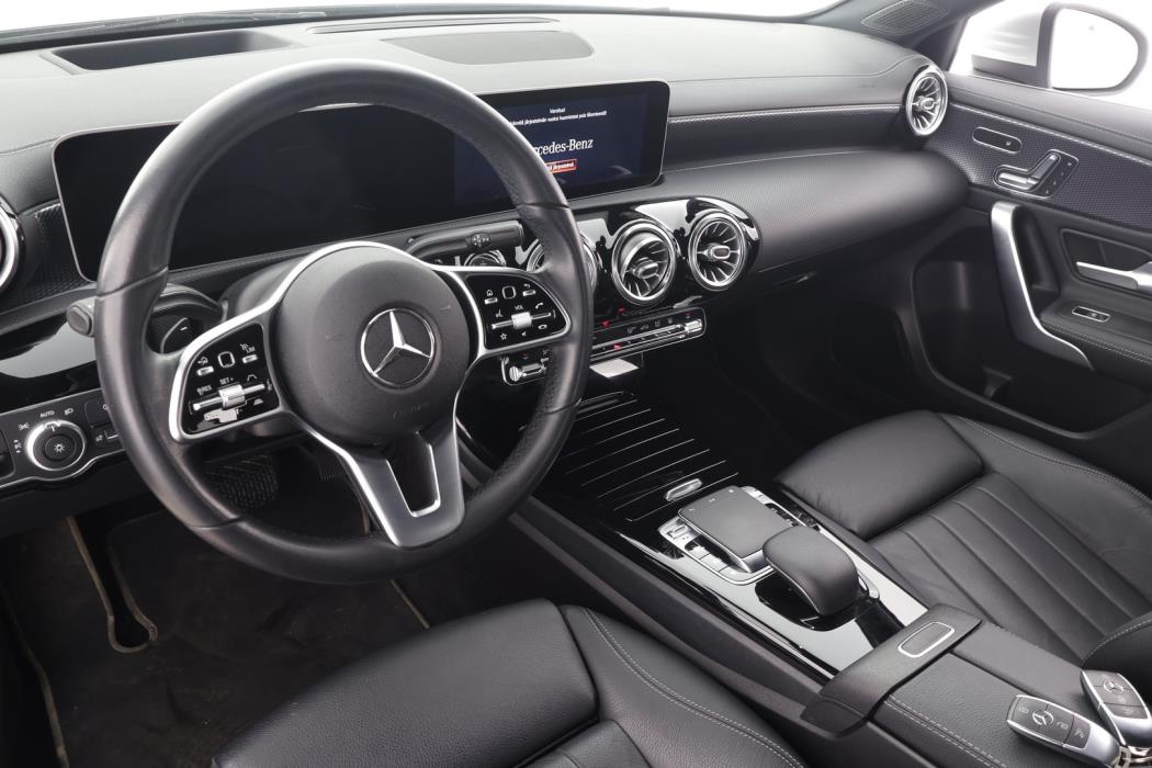 MERCEDES-BENZ A 2019