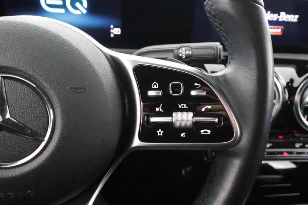 MERCEDES-BENZ A 2019