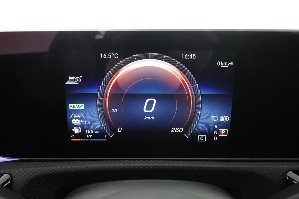 MERCEDES-BENZ A 2019