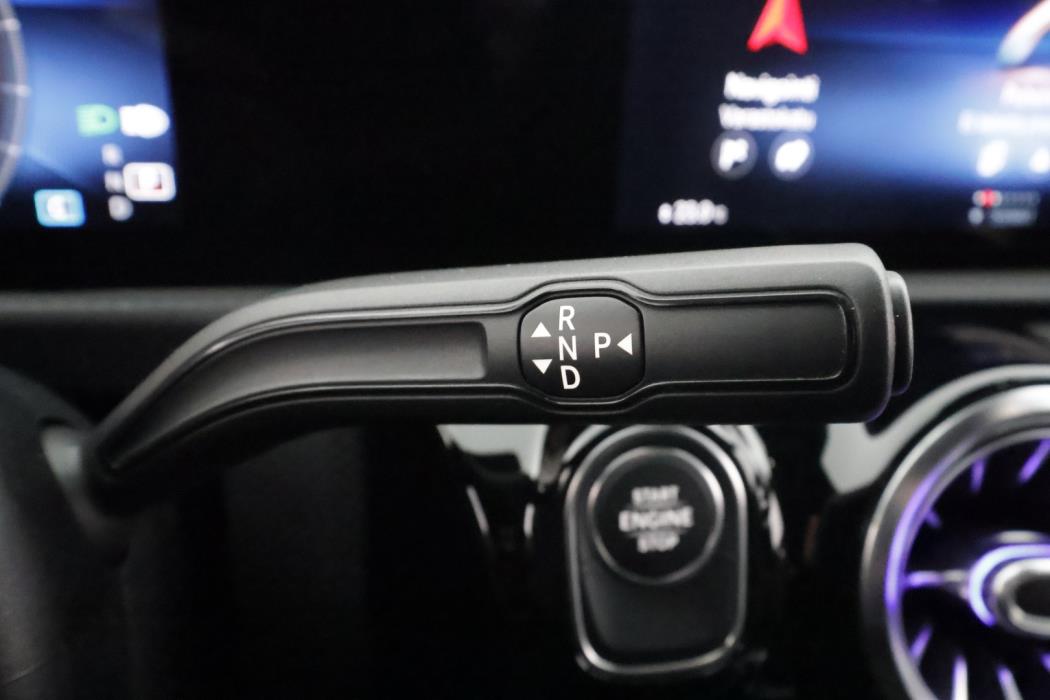 MERCEDES-BENZ A 2019