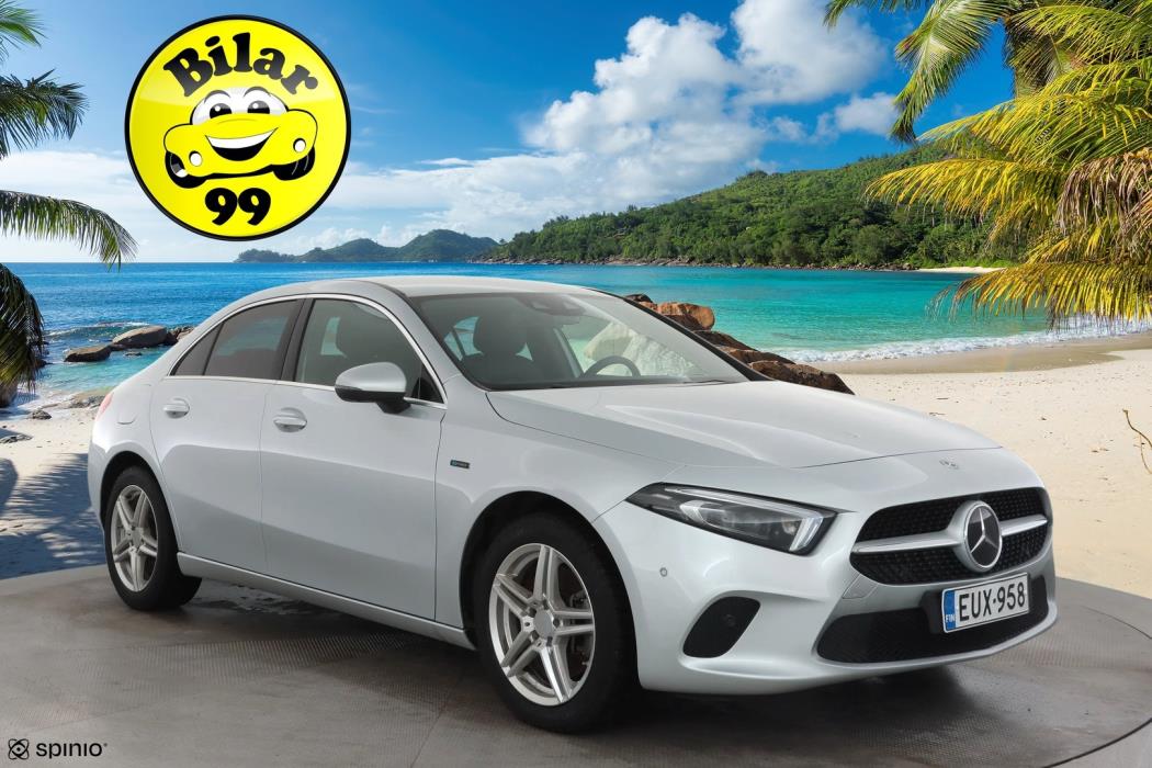 MERCEDES-BENZ A 2019