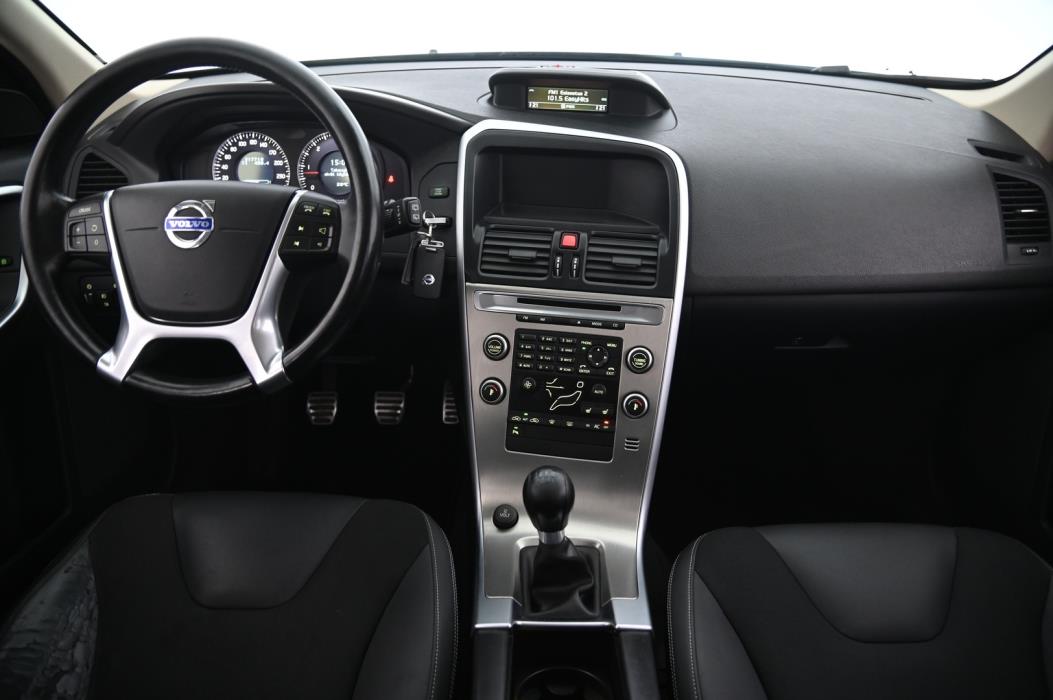 VOLVO XC60 2010