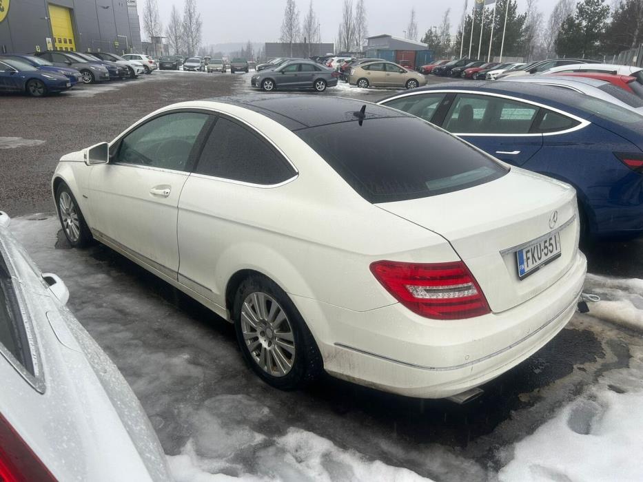 MERCEDES-BENZ C 2012