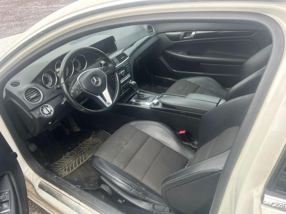 MERCEDES-BENZ C 2012