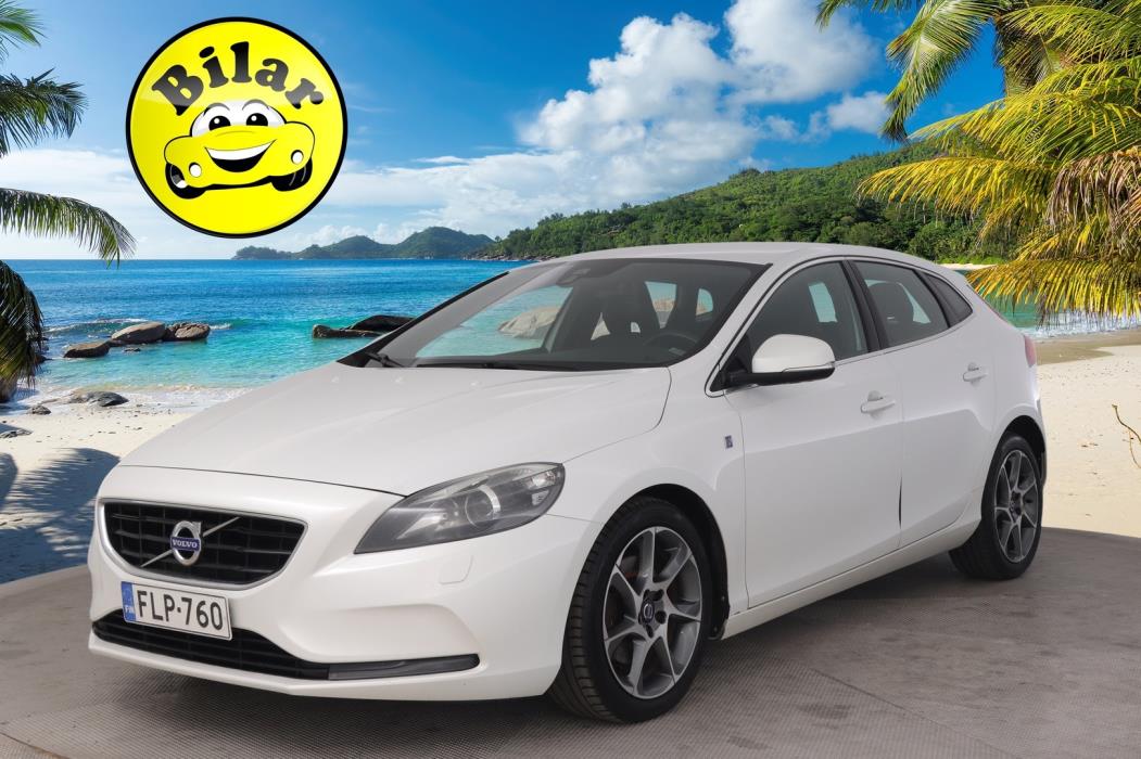VOLVO V40 2015