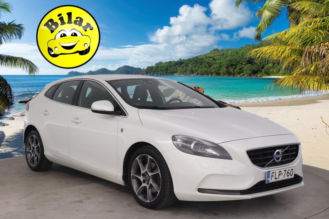 VOLVO V40 2015