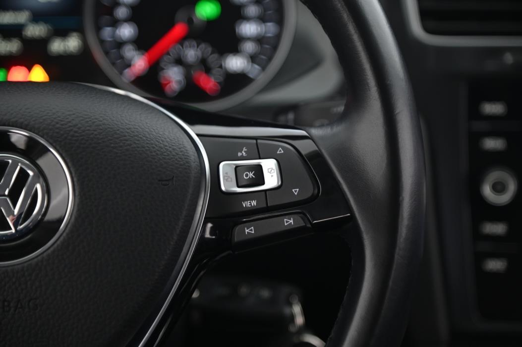 VOLKSWAGEN Golf 2020