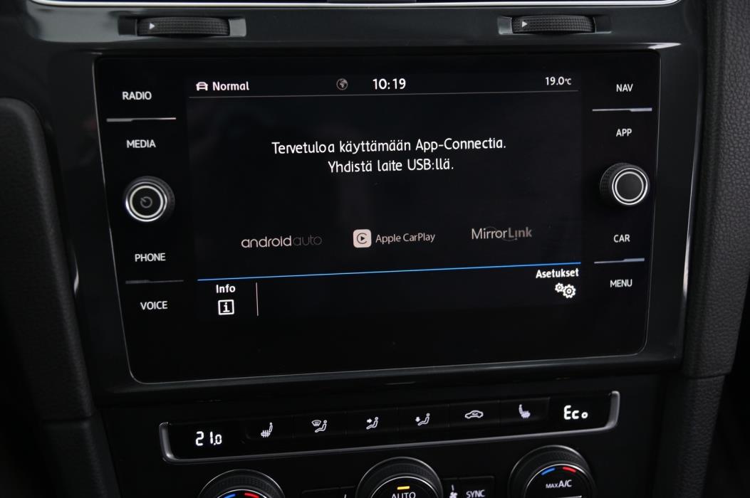 VOLKSWAGEN Golf 2020