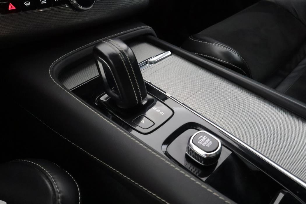 VOLVO XC90 2022