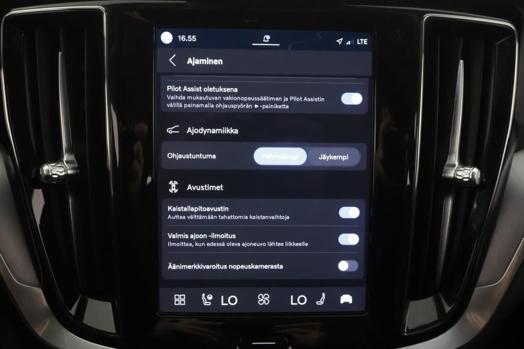 VOLVO V60 2023