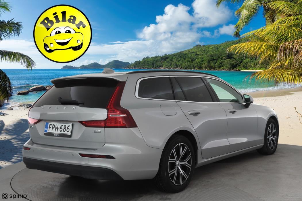 VOLVO V60 2023