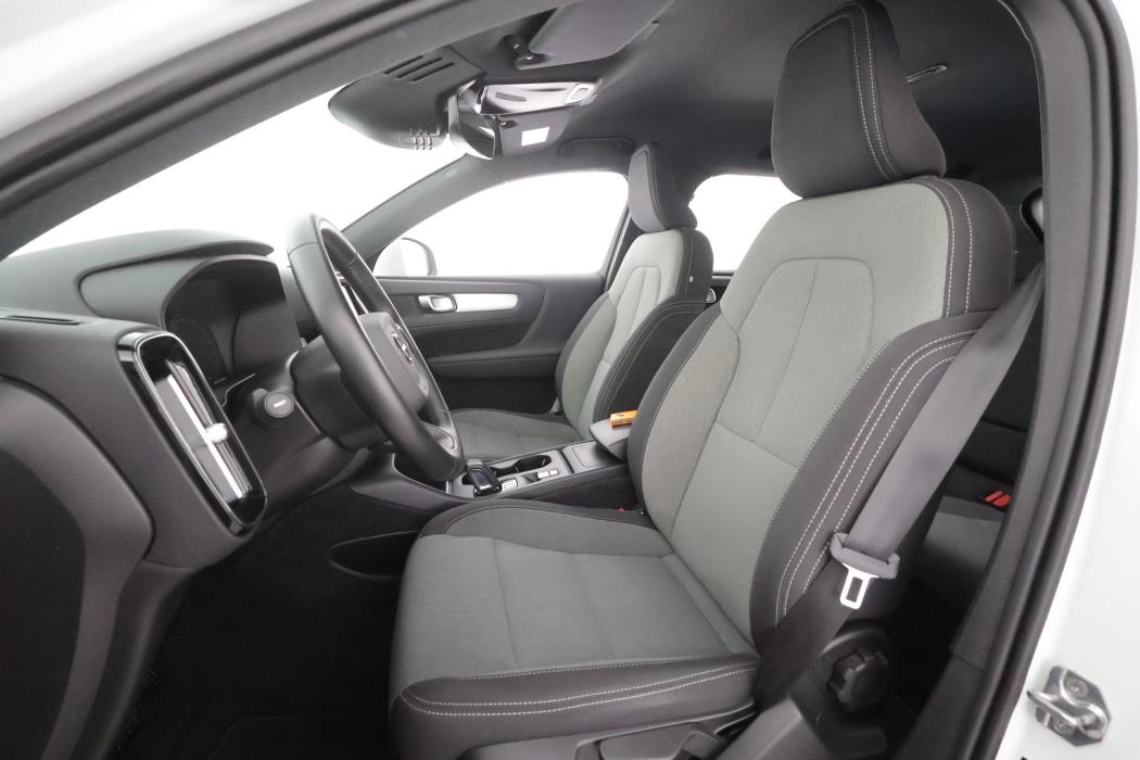 VOLVO XC40 2021
