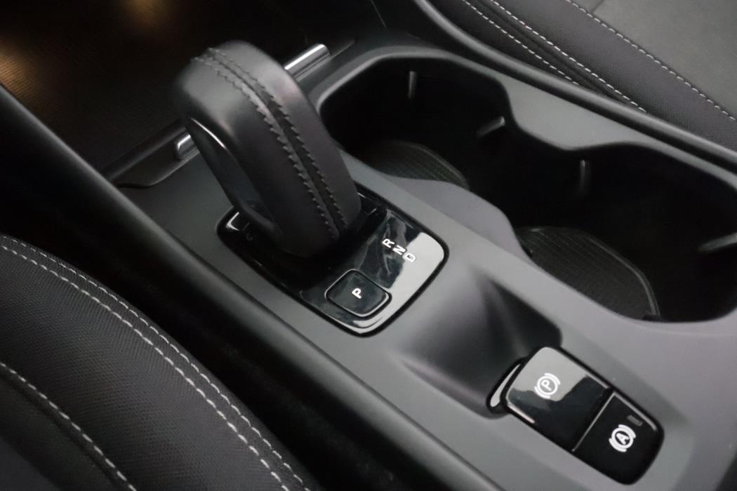 VOLVO XC40 2021
