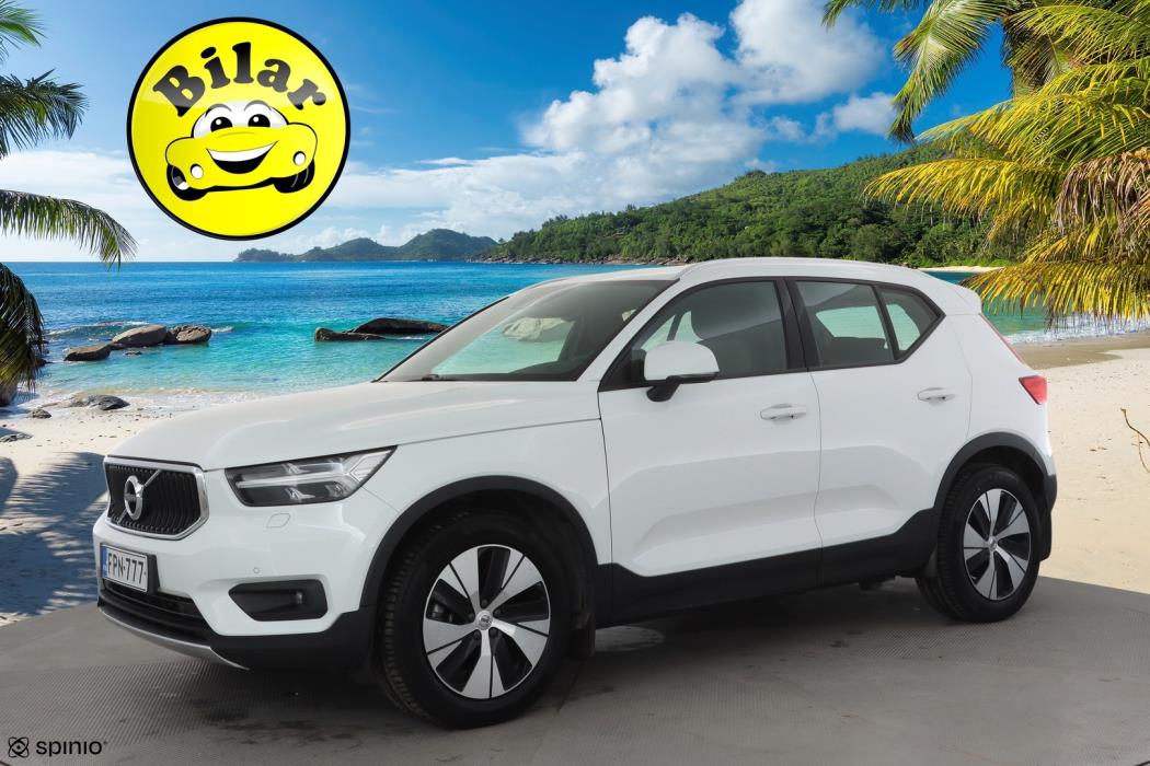 VOLVO XC40 2021