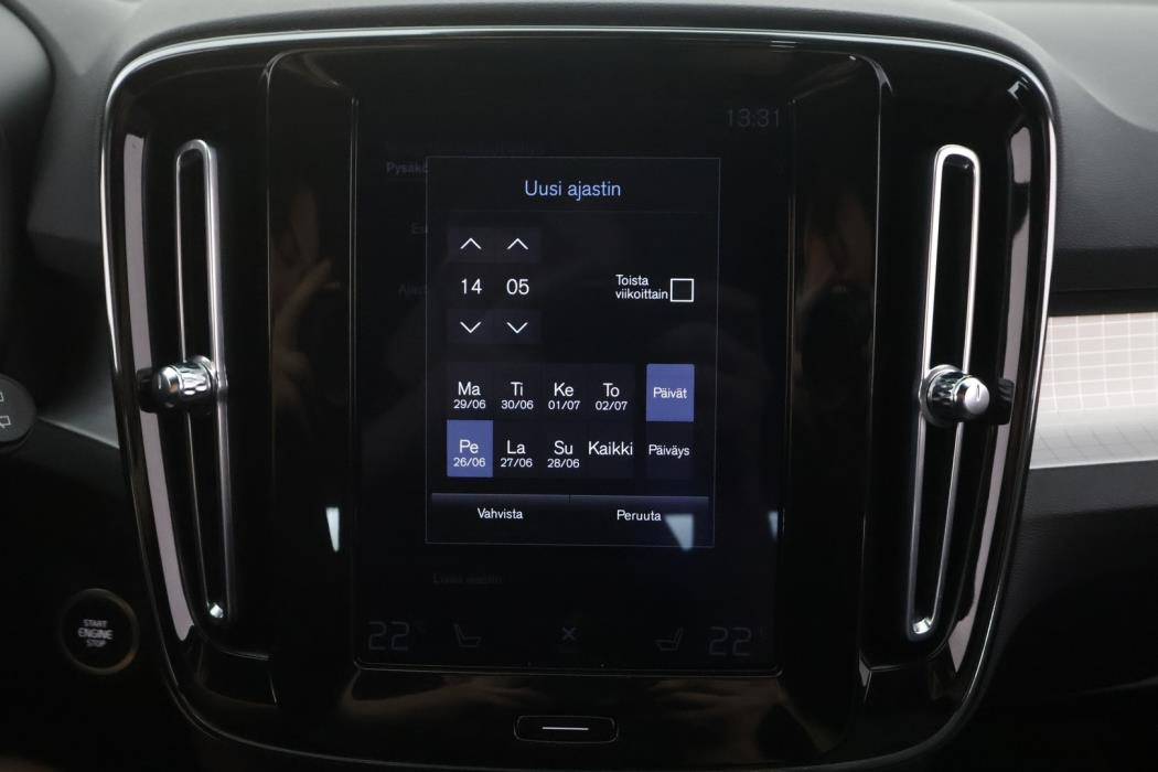 VOLVO XC40 2021