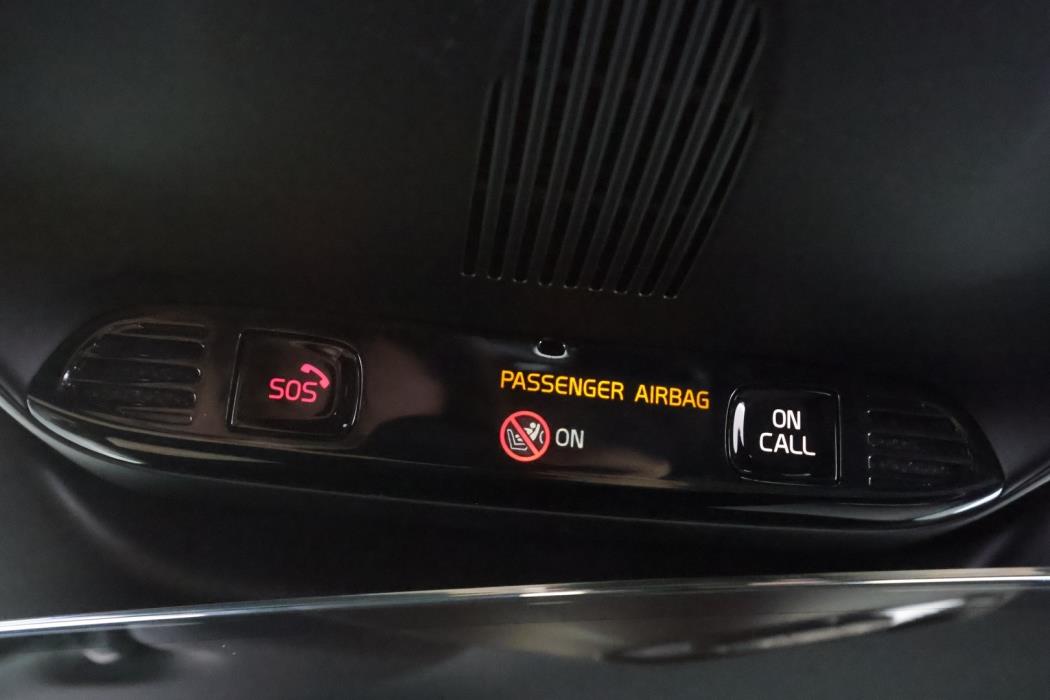 VOLVO XC40 2021