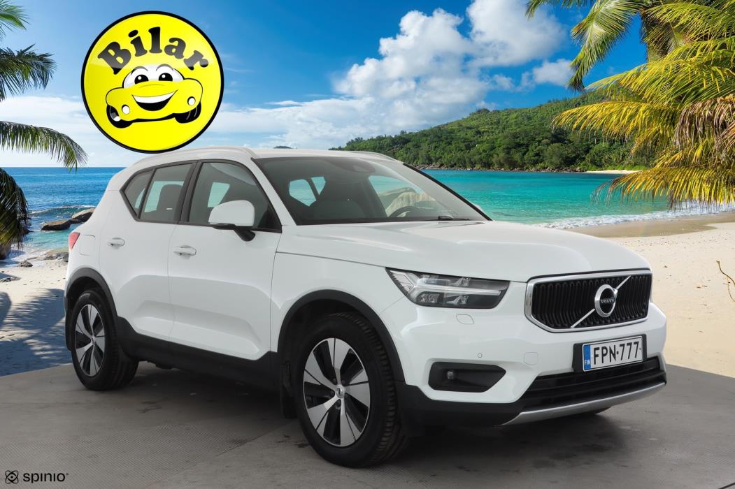 VOLVO XC40 2021