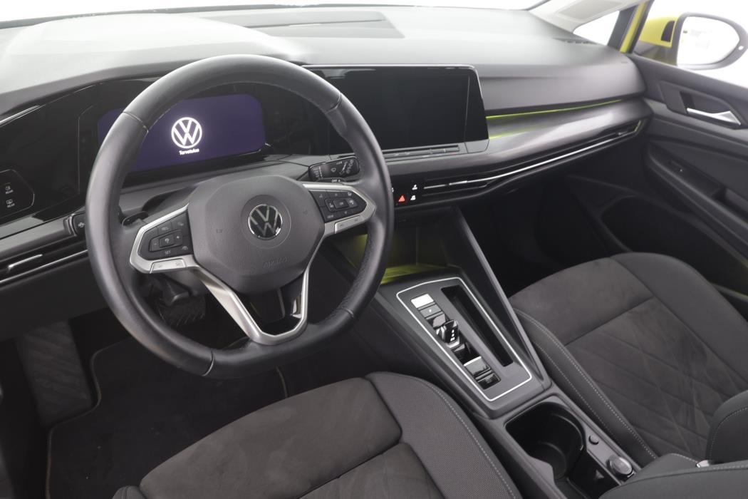 VOLKSWAGEN Golf 2021